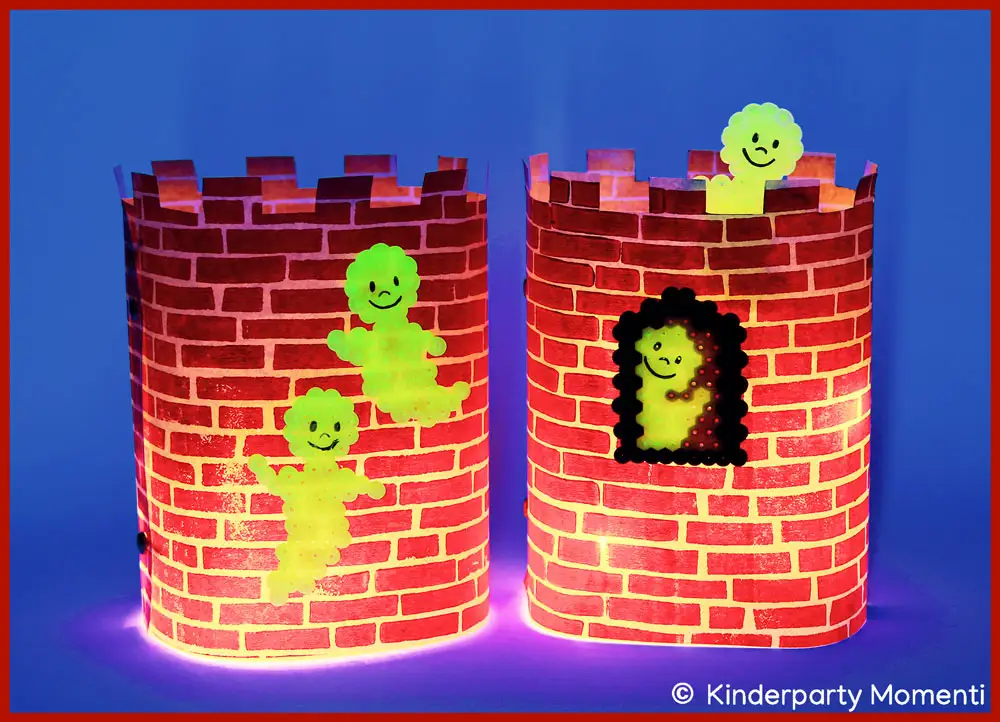 Bügelperlen Ideen für Herbst Lichterfeste - zwei DIY Gespenster Burg Laternen